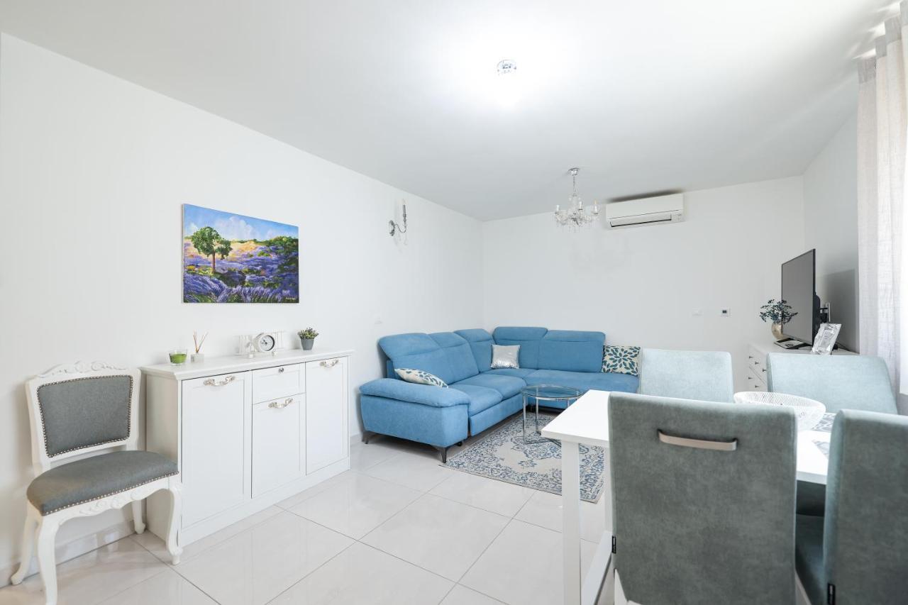 Two Bedroom Apartment With A Balcony Relja Zadar Exteriér fotografie